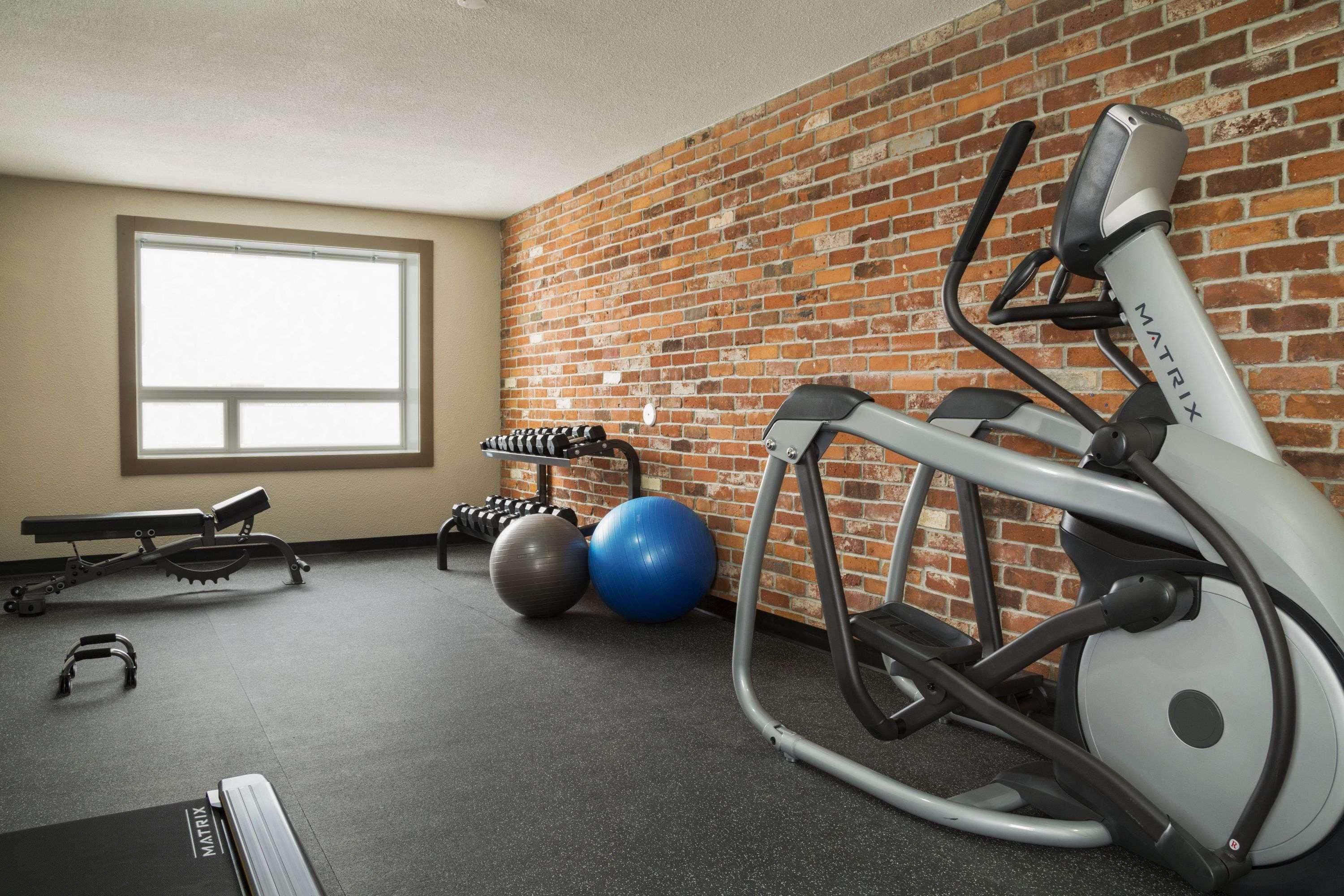 Super 8 By Wyndham Timmins On Hotel Luaran gambar