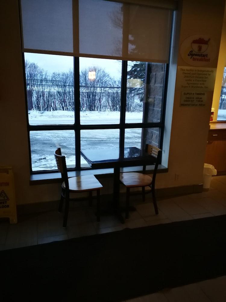 Super 8 By Wyndham Timmins On Hotel Luaran gambar