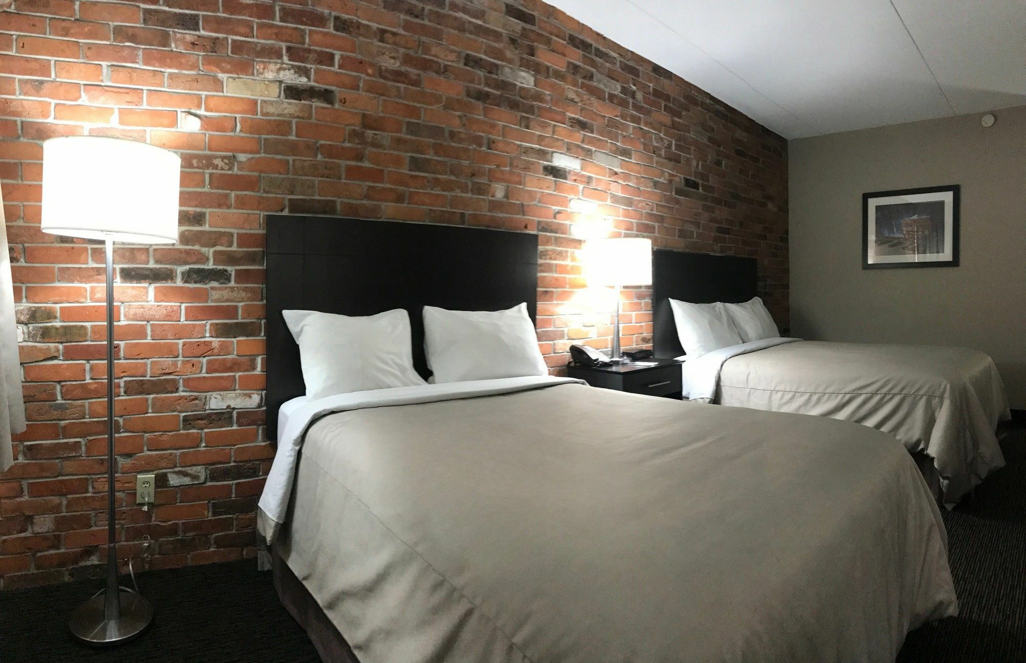 Super 8 By Wyndham Timmins On Hotel Luaran gambar